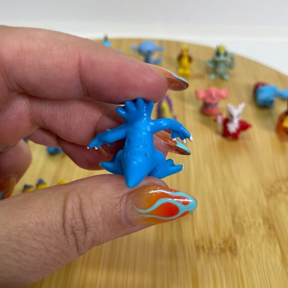 Pokemon Mini Figures 1" Characters 2000s R/L.W Figurines Gumball Lot of 21 - Picture 7 of 8